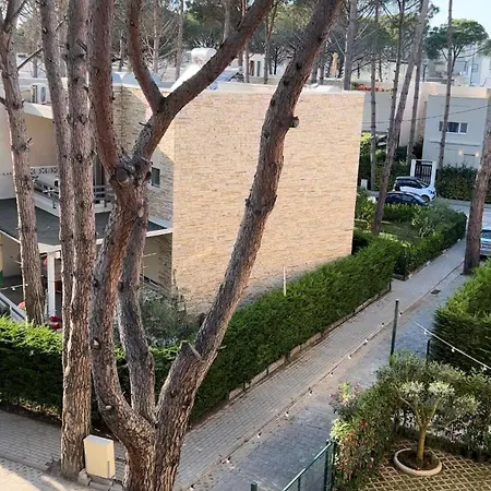 Tea Lura 3 * Durrës